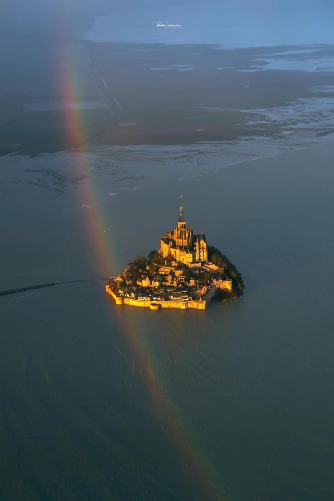 Arc En Ciel Du Mont Bed & Breakfast Pontorson Luaran gambar