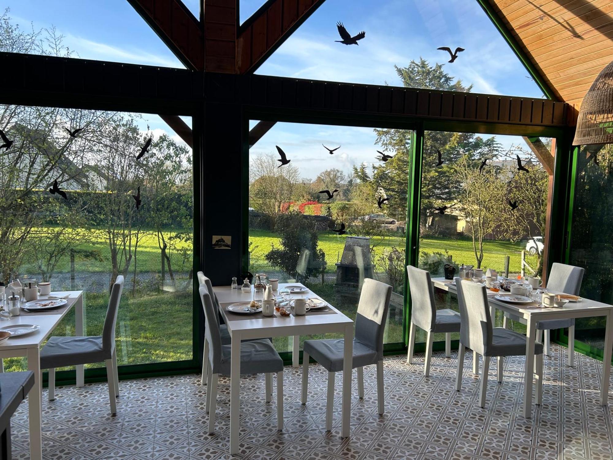 Arc En Ciel Du Mont Bed & Breakfast Pontorson Luaran gambar